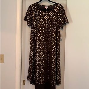 Lularoe elegant Carly